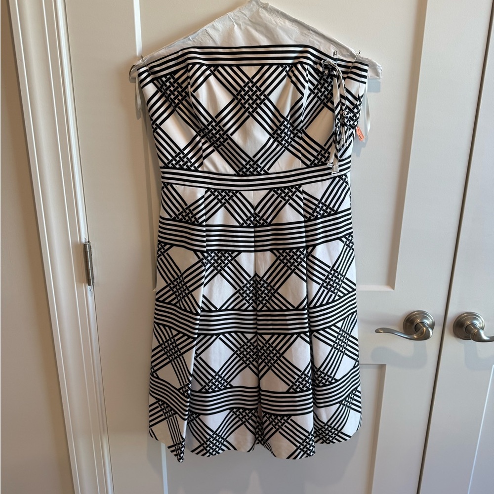 White House Black Market Strapless Black and White Dress